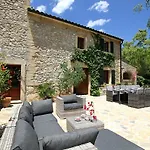 乌梅雷蒙娜别墅酒店 * 波连斯萨